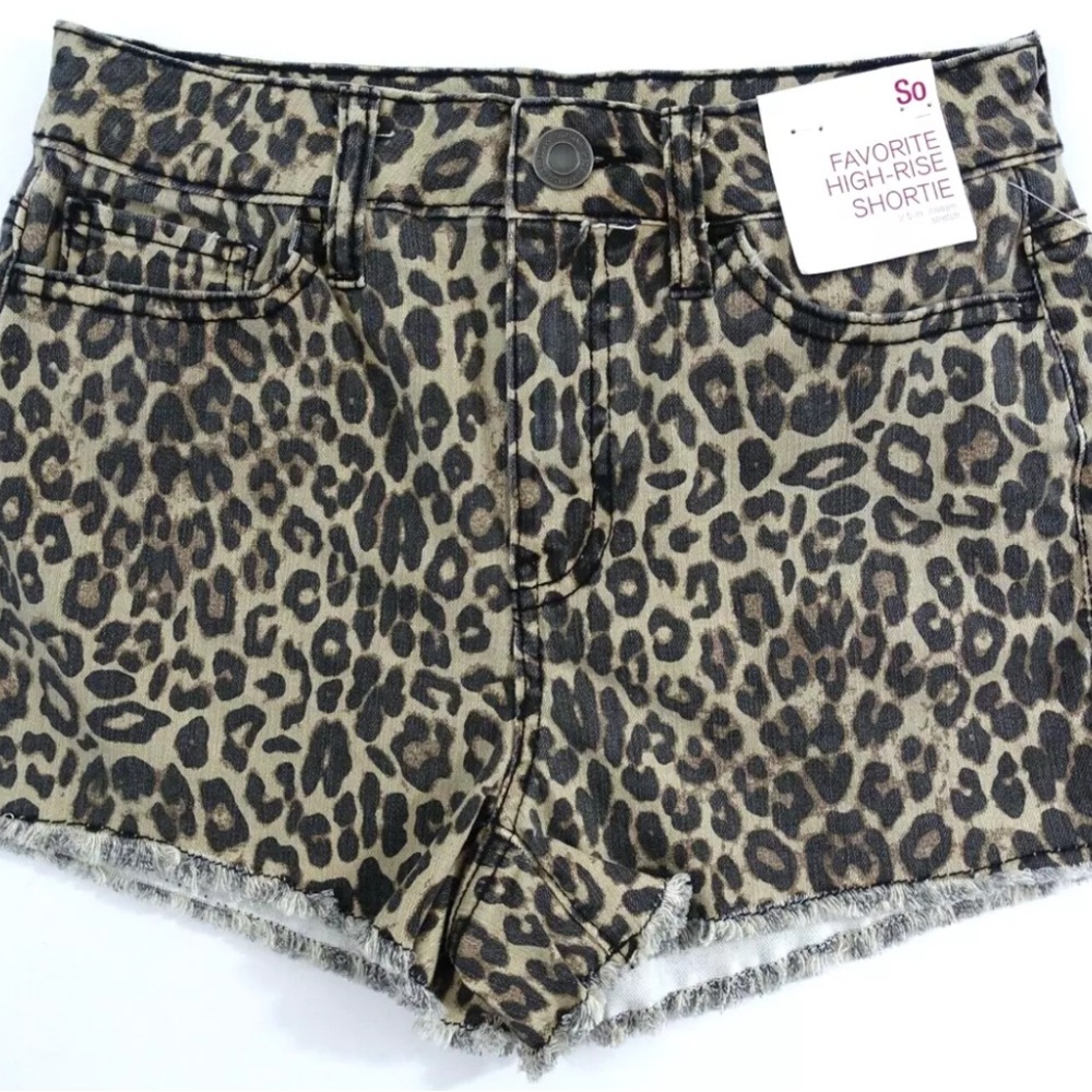 SO Women's Leopard Print High-Rise Shorts